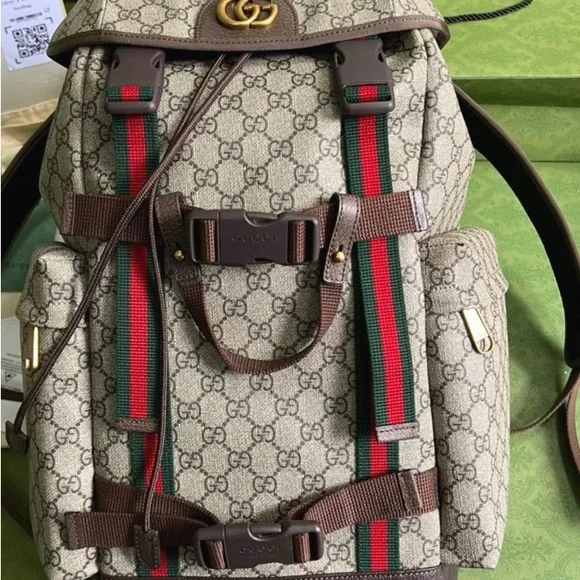 Gucci Beige Backpack with Red and Green Accents - Picture 4 of 4